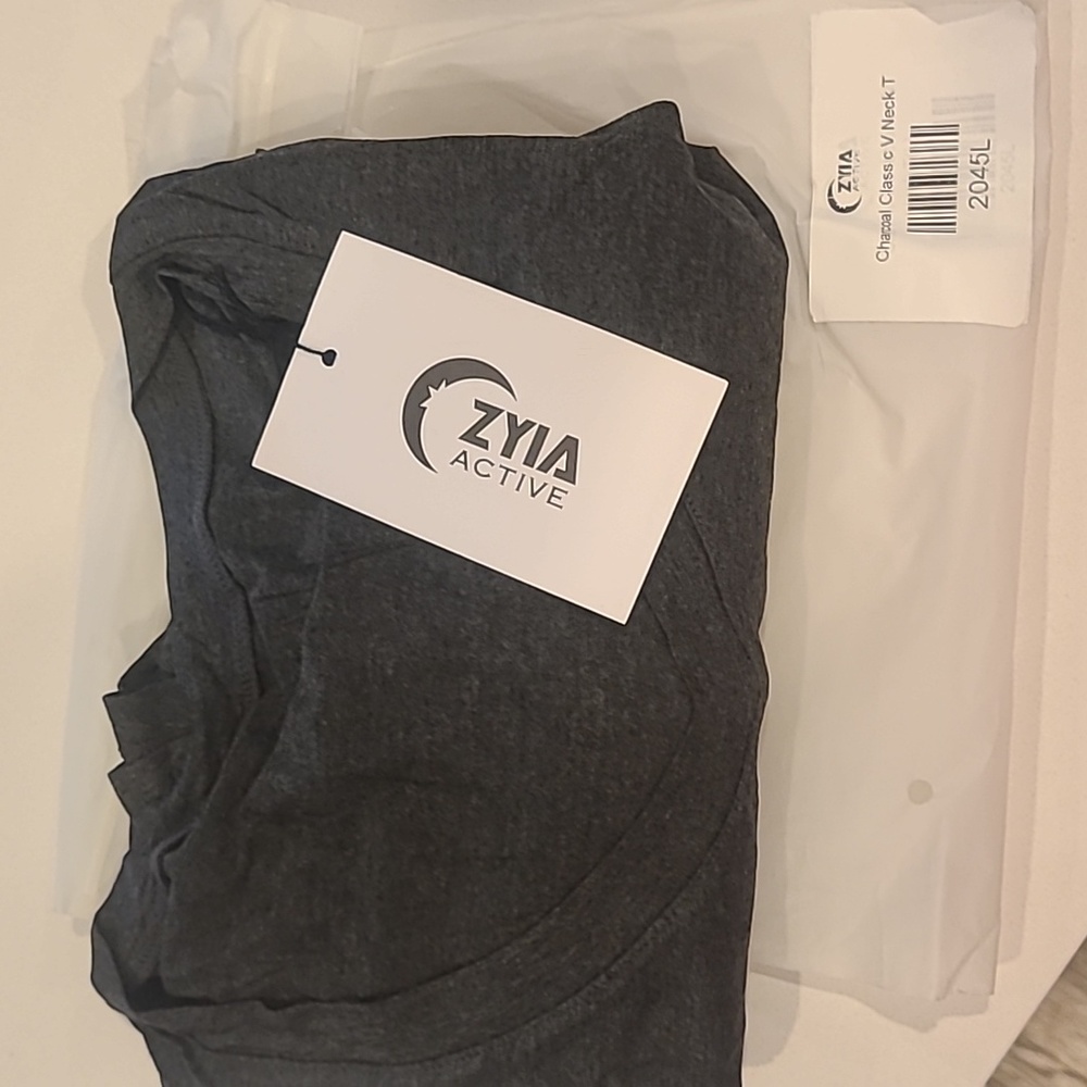BNWT Zyia Classic V Neck T size large Charcoal